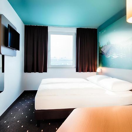 B&B Hotel Muenchen-Putzbrunn Extérieur photo