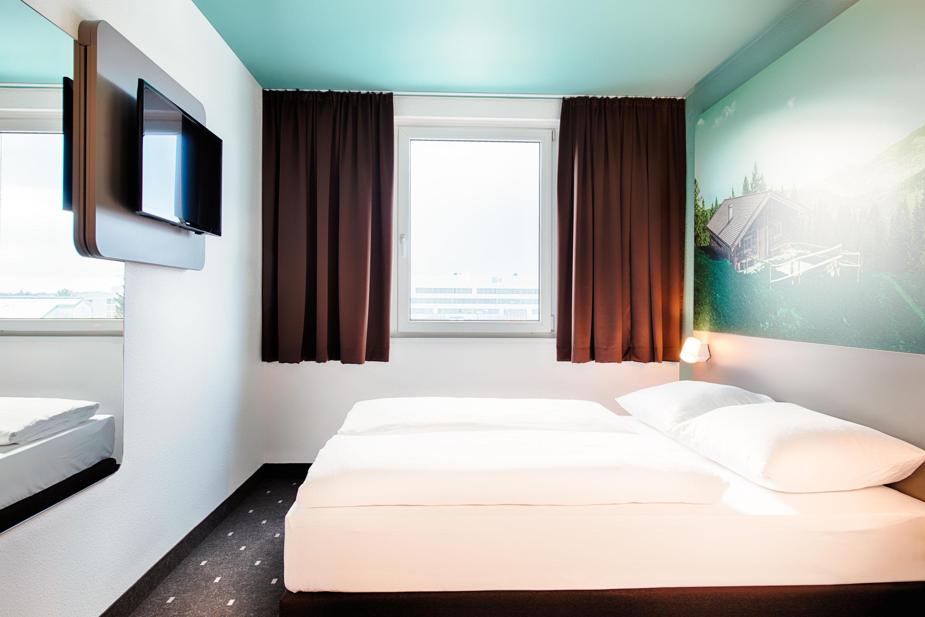 B&B Hotel Muenchen-Putzbrunn Extérieur photo