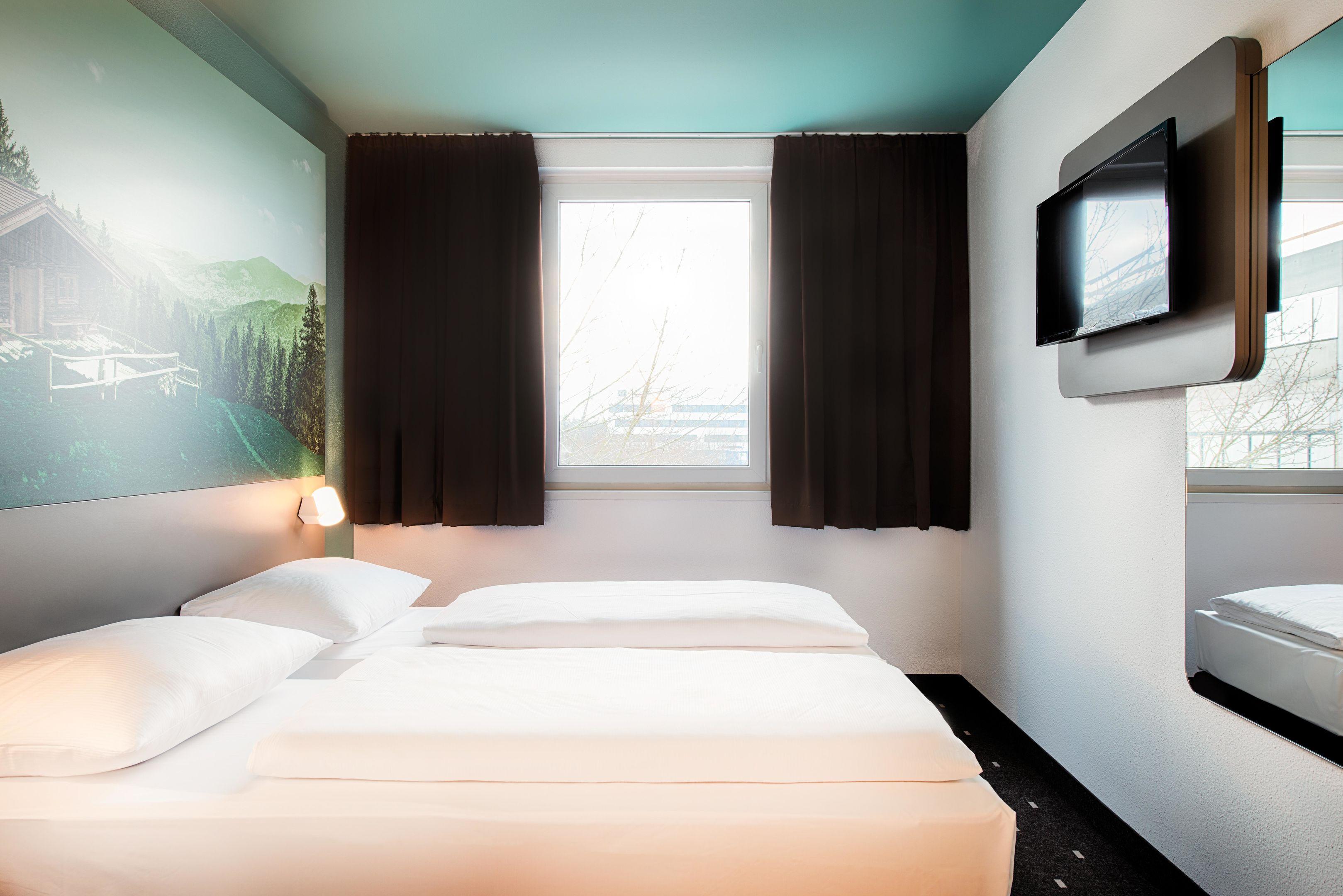 B&B Hotel Muenchen-Putzbrunn Extérieur photo
